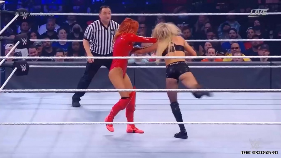 SURVIVOR_SERIES_2021_NOV__212C_2021_-_Becky_vs_Charlotte_1451.jpg