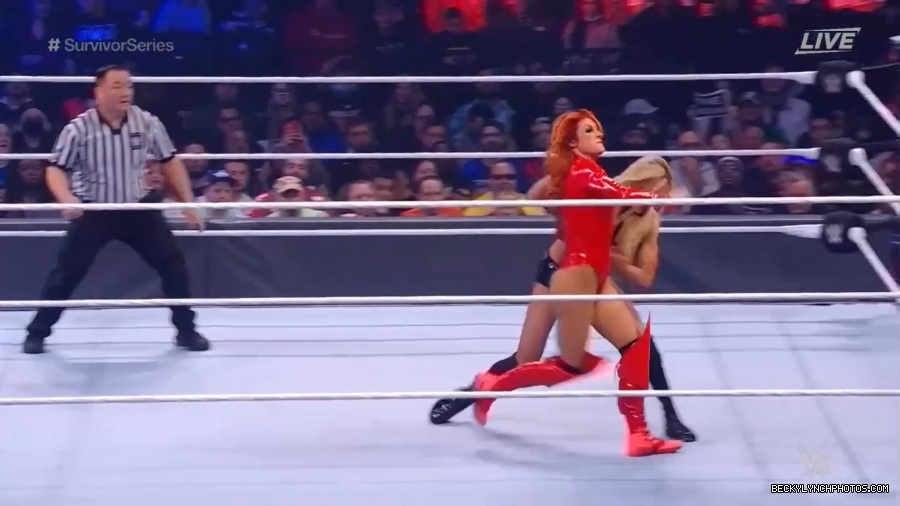 SURVIVOR_SERIES_2021_NOV__212C_2021_-_Becky_vs_Charlotte_1454.jpg
