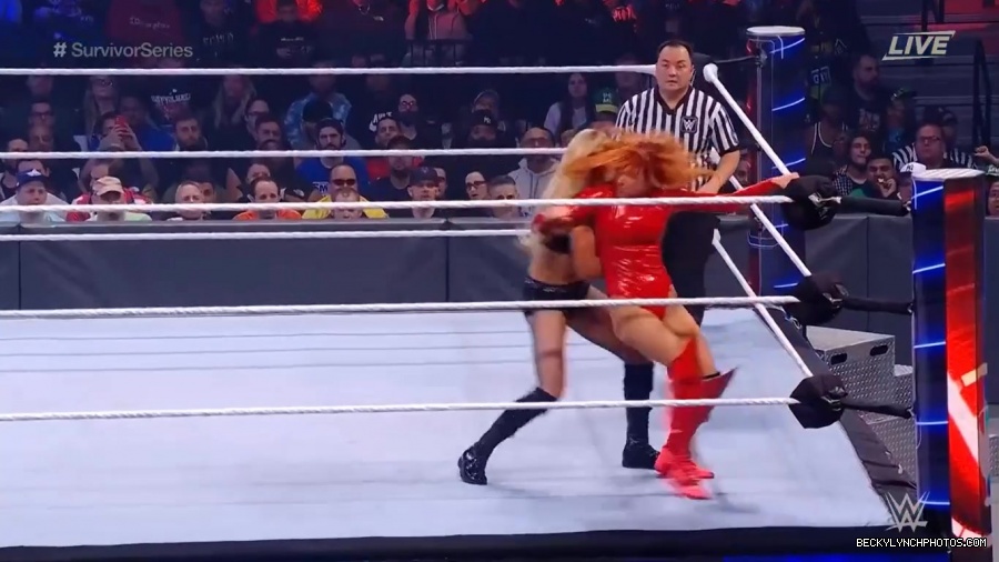 SURVIVOR_SERIES_2021_NOV__212C_2021_-_Becky_vs_Charlotte_1462.jpg