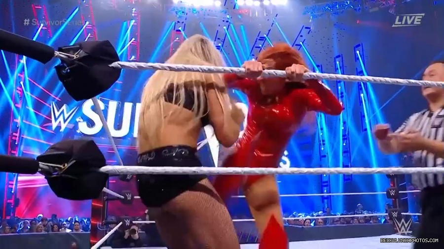 SURVIVOR_SERIES_2021_NOV__212C_2021_-_Becky_vs_Charlotte_1473.jpg