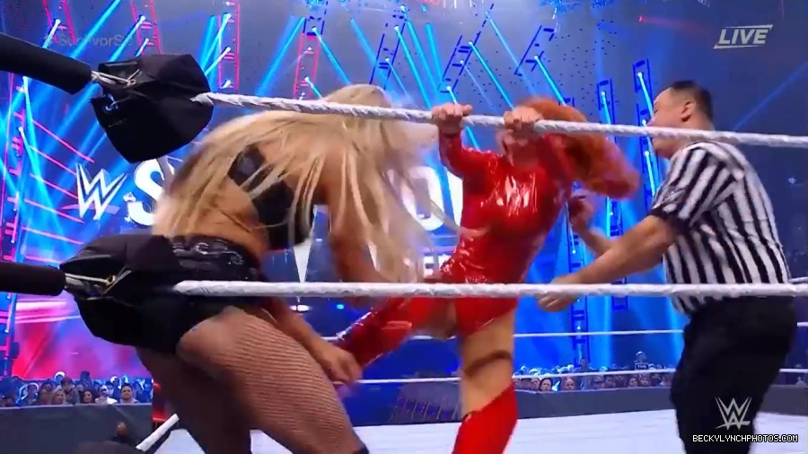 SURVIVOR_SERIES_2021_NOV__212C_2021_-_Becky_vs_Charlotte_1474.jpg