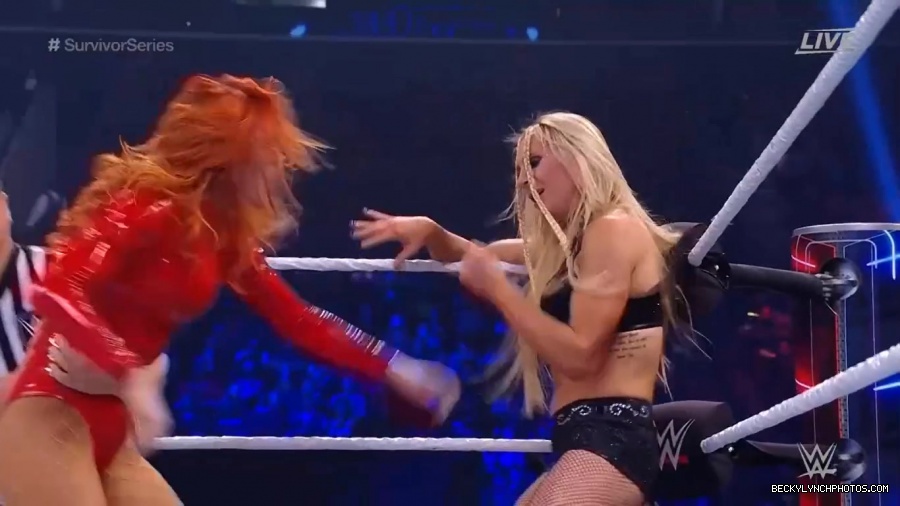 SURVIVOR_SERIES_2021_NOV__212C_2021_-_Becky_vs_Charlotte_1482.jpg