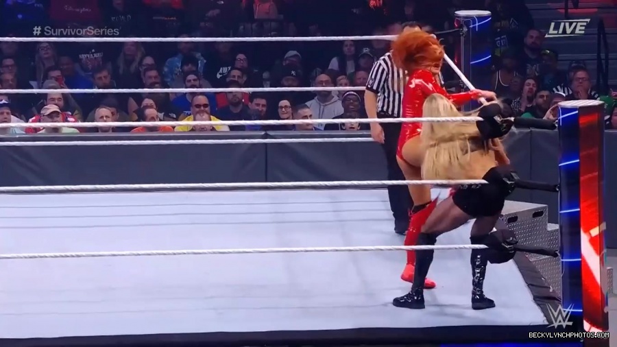 SURVIVOR_SERIES_2021_NOV__212C_2021_-_Becky_vs_Charlotte_1494.jpg