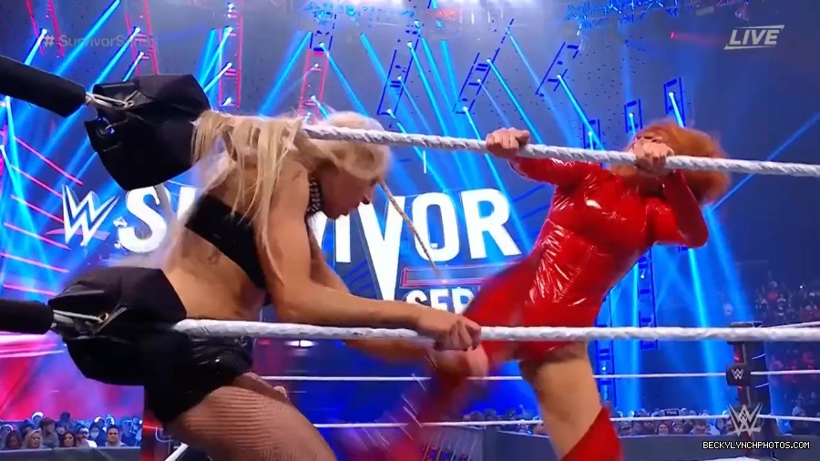 SURVIVOR_SERIES_2021_NOV__212C_2021_-_Becky_vs_Charlotte_1496.jpg