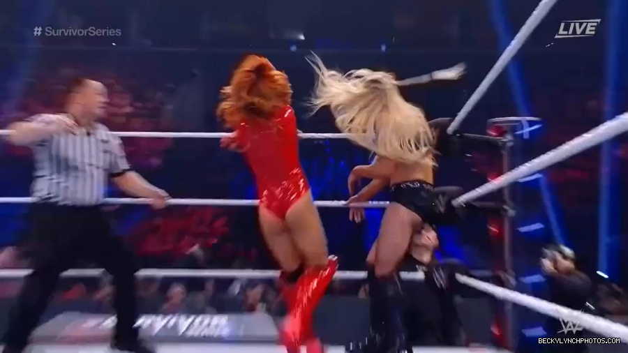 SURVIVOR_SERIES_2021_NOV__212C_2021_-_Becky_vs_Charlotte_1500.jpg