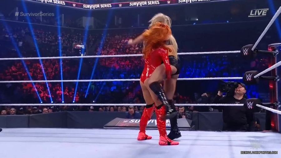 SURVIVOR_SERIES_2021_NOV__212C_2021_-_Becky_vs_Charlotte_1514.jpg