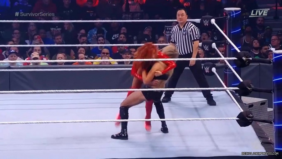 SURVIVOR_SERIES_2021_NOV__212C_2021_-_Becky_vs_Charlotte_1524.jpg