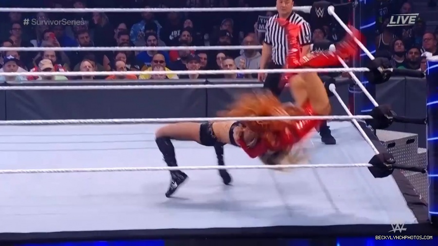 SURVIVOR_SERIES_2021_NOV__212C_2021_-_Becky_vs_Charlotte_1525.jpg