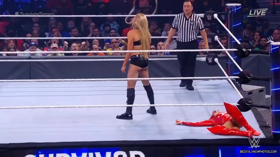 SURVIVOR_SERIES_2021_NOV__212C_2021_-_Becky_vs_Charlotte_1541.jpg