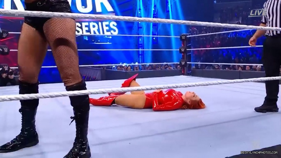 SURVIVOR_SERIES_2021_NOV__212C_2021_-_Becky_vs_Charlotte_1627.jpg