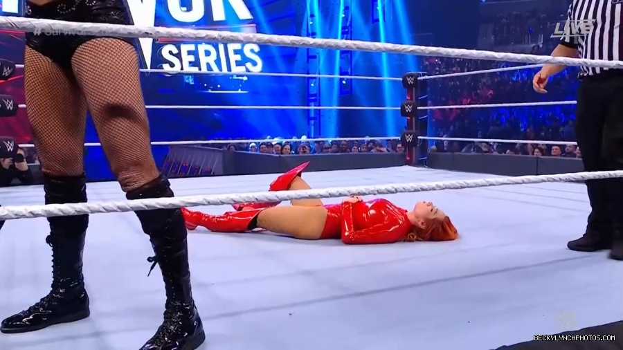 SURVIVOR_SERIES_2021_NOV__212C_2021_-_Becky_vs_Charlotte_1628.jpg