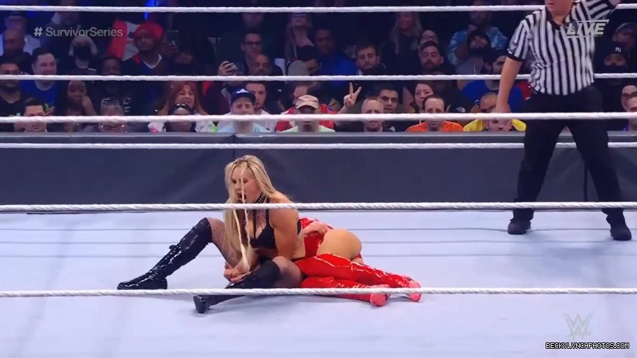 SURVIVOR_SERIES_2021_NOV__212C_2021_-_Becky_vs_Charlotte_1678.jpg