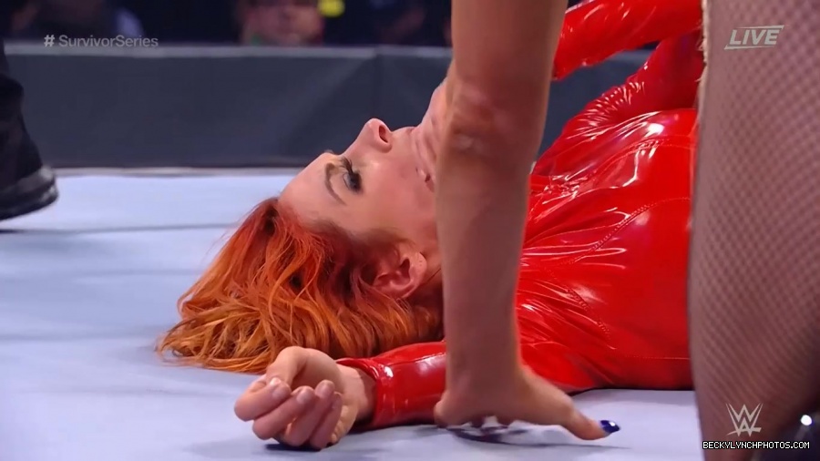 SURVIVOR_SERIES_2021_NOV__212C_2021_-_Becky_vs_Charlotte_1733.jpg