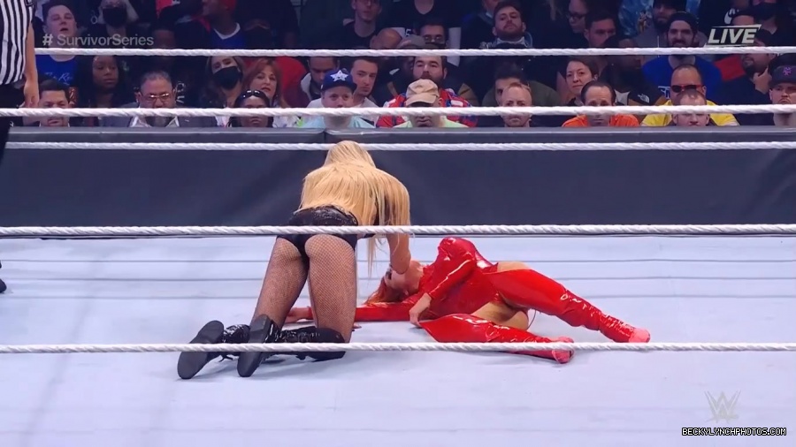 SURVIVOR_SERIES_2021_NOV__212C_2021_-_Becky_vs_Charlotte_1738.jpg