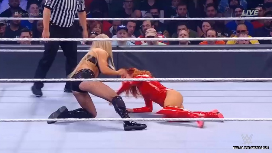 SURVIVOR_SERIES_2021_NOV__212C_2021_-_Becky_vs_Charlotte_1743.jpg