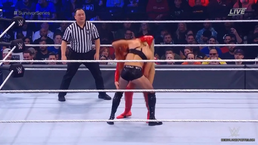SURVIVOR_SERIES_2021_NOV__212C_2021_-_Becky_vs_Charlotte_1758.jpg