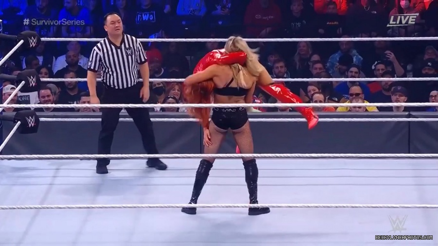 SURVIVOR_SERIES_2021_NOV__212C_2021_-_Becky_vs_Charlotte_1759.jpg