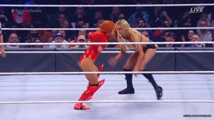 SURVIVOR_SERIES_2021_NOV__212C_2021_-_Becky_vs_Charlotte_1771.jpg