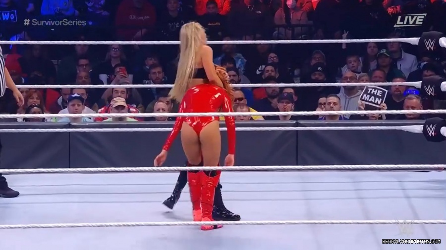 SURVIVOR_SERIES_2021_NOV__212C_2021_-_Becky_vs_Charlotte_1779.jpg
