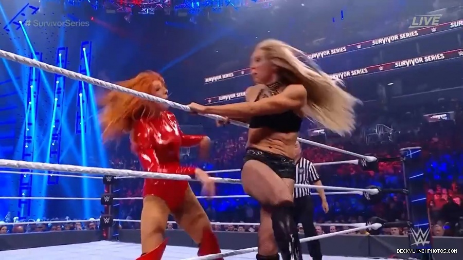 SURVIVOR_SERIES_2021_NOV__212C_2021_-_Becky_vs_Charlotte_1853.jpg