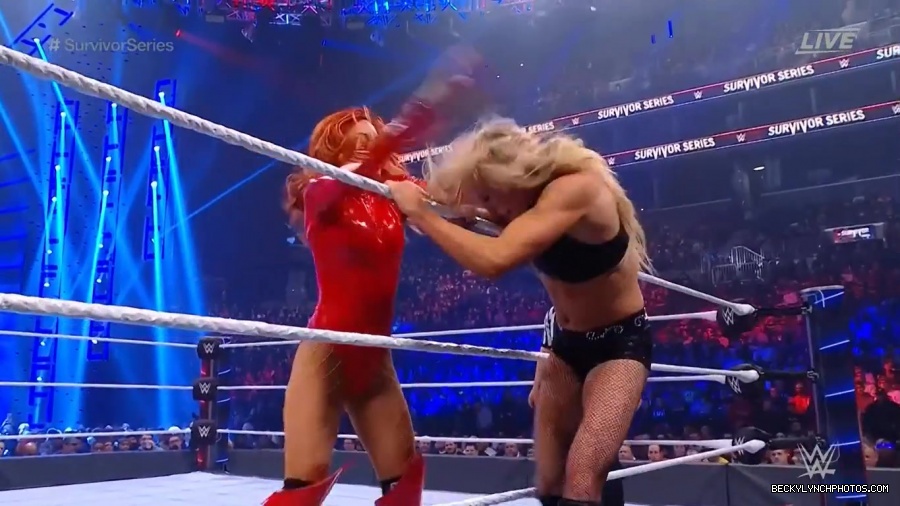 SURVIVOR_SERIES_2021_NOV__212C_2021_-_Becky_vs_Charlotte_1854.jpg