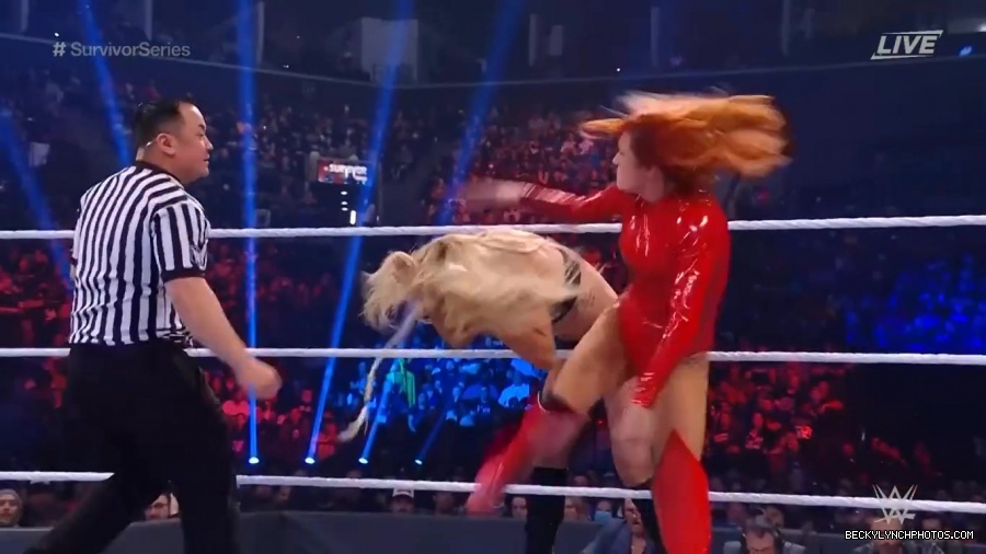 SURVIVOR_SERIES_2021_NOV__212C_2021_-_Becky_vs_Charlotte_1870.jpg