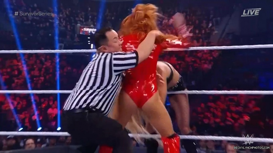 SURVIVOR_SERIES_2021_NOV__212C_2021_-_Becky_vs_Charlotte_1878.jpg