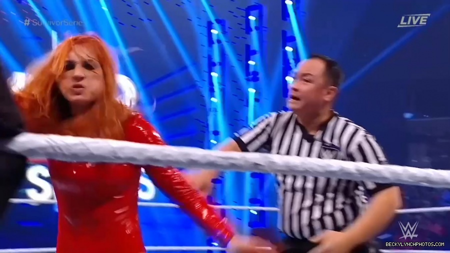 SURVIVOR_SERIES_2021_NOV__212C_2021_-_Becky_vs_Charlotte_1882.jpg