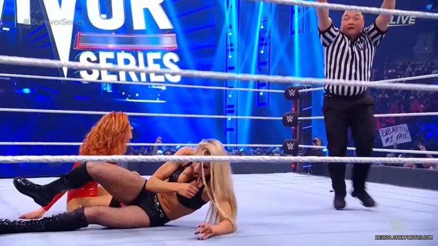 SURVIVOR_SERIES_2021_NOV__212C_2021_-_Becky_vs_Charlotte_1906.jpg