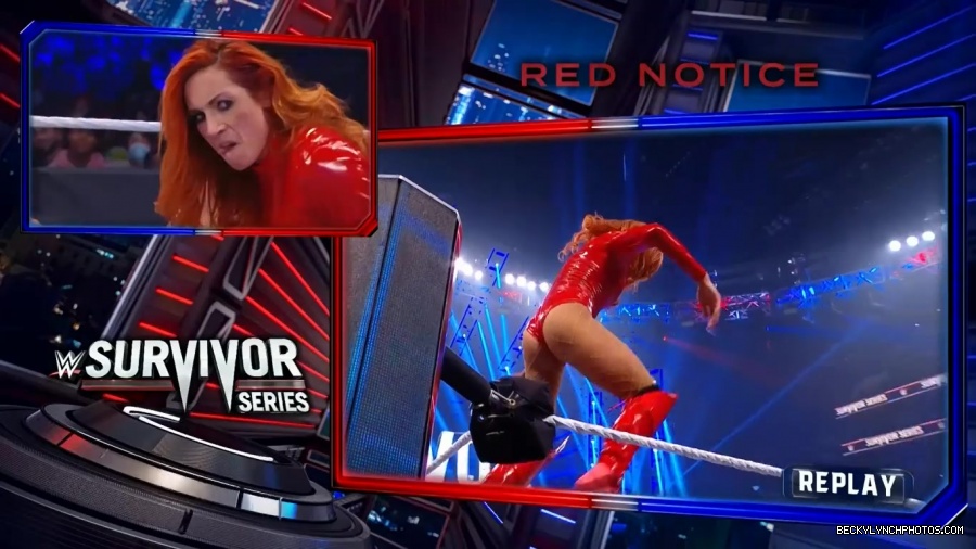 SURVIVOR_SERIES_2021_NOV__212C_2021_-_Becky_vs_Charlotte_1926.jpg
