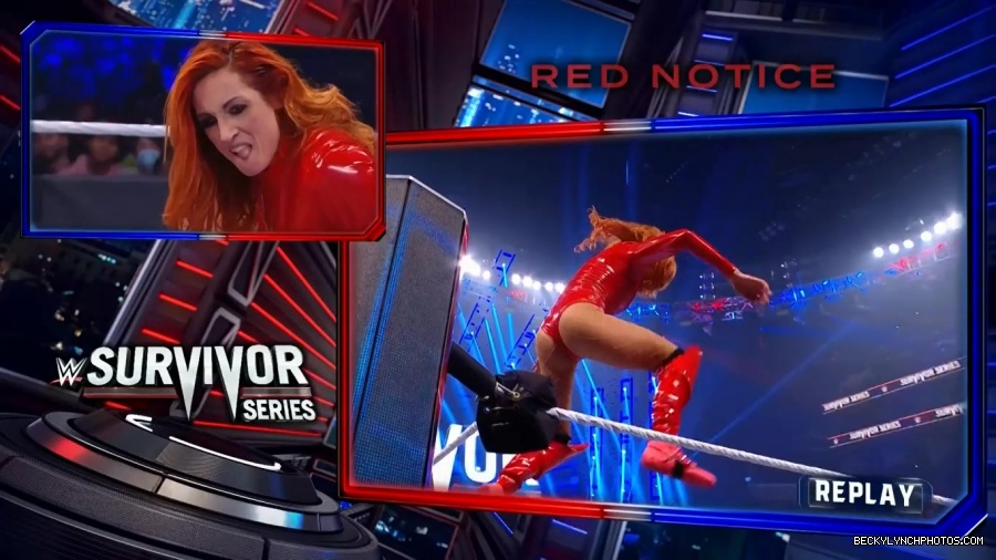 SURVIVOR_SERIES_2021_NOV__212C_2021_-_Becky_vs_Charlotte_1927.jpg