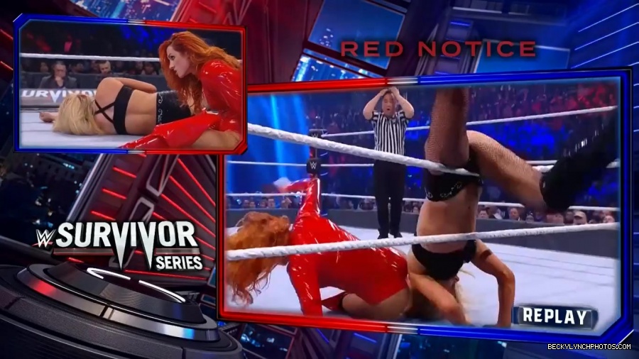 SURVIVOR_SERIES_2021_NOV__212C_2021_-_Becky_vs_Charlotte_1936.jpg