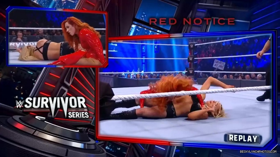 SURVIVOR_SERIES_2021_NOV__212C_2021_-_Becky_vs_Charlotte_1941.jpg