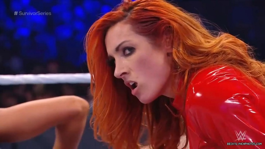 SURVIVOR_SERIES_2021_NOV__212C_2021_-_Becky_vs_Charlotte_1953.jpg