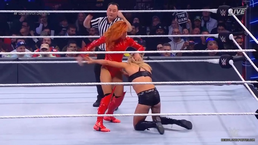 SURVIVOR_SERIES_2021_NOV__212C_2021_-_Becky_vs_Charlotte_1985.jpg
