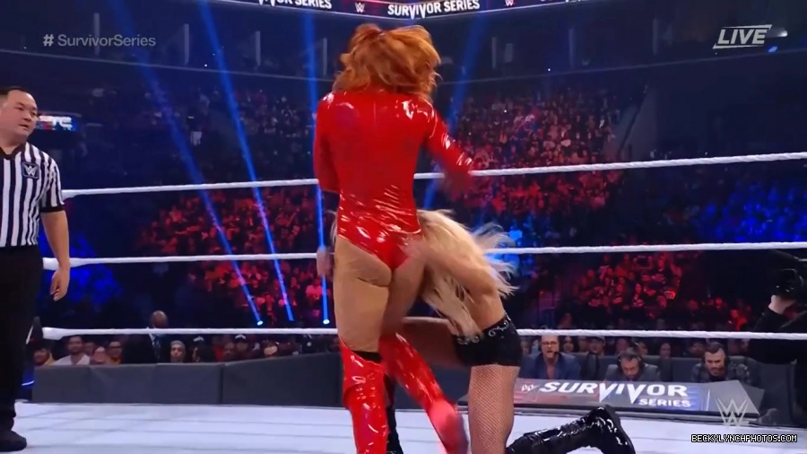SURVIVOR_SERIES_2021_NOV__212C_2021_-_Becky_vs_Charlotte_1989.jpg