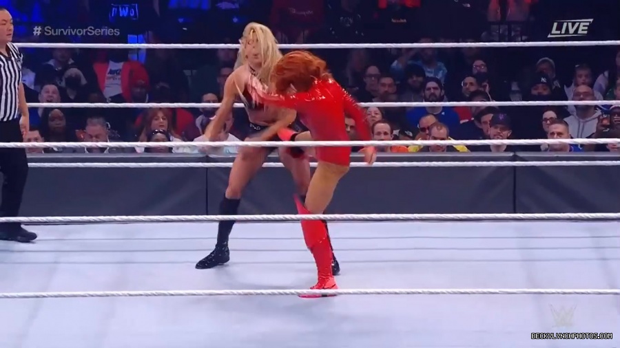 SURVIVOR_SERIES_2021_NOV__212C_2021_-_Becky_vs_Charlotte_2048.jpg