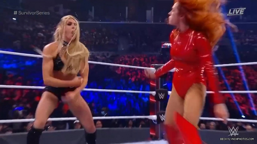 SURVIVOR_SERIES_2021_NOV__212C_2021_-_Becky_vs_Charlotte_2049.jpg