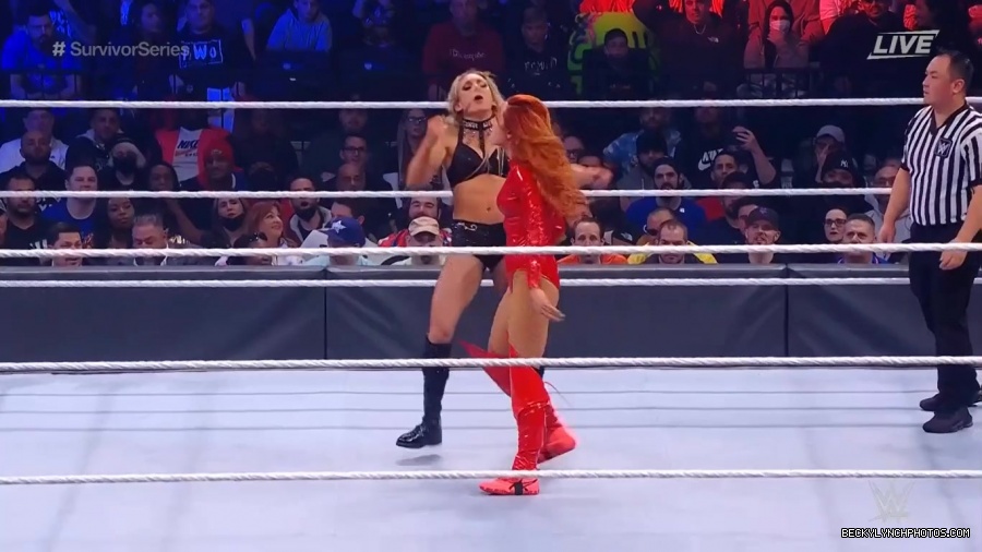 SURVIVOR_SERIES_2021_NOV__212C_2021_-_Becky_vs_Charlotte_2084.jpg