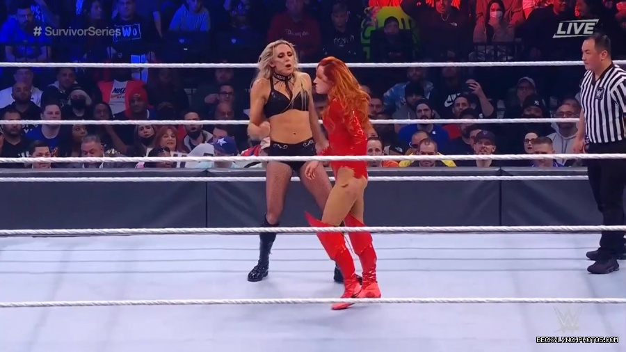 SURVIVOR_SERIES_2021_NOV__212C_2021_-_Becky_vs_Charlotte_2085.jpg