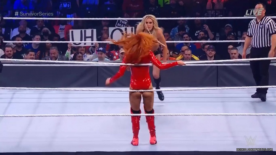 SURVIVOR_SERIES_2021_NOV__212C_2021_-_Becky_vs_Charlotte_2089.jpg