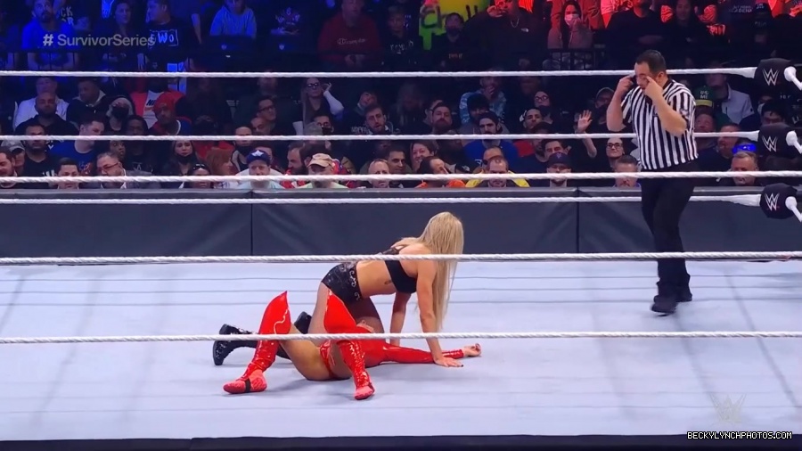 SURVIVOR_SERIES_2021_NOV__212C_2021_-_Becky_vs_Charlotte_2123.jpg