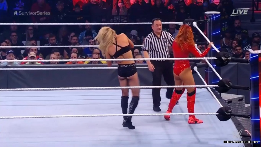 SURVIVOR_SERIES_2021_NOV__212C_2021_-_Becky_vs_Charlotte_2195.jpg