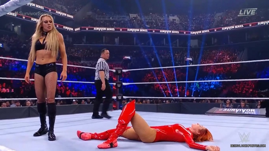 SURVIVOR_SERIES_2021_NOV__212C_2021_-_Becky_vs_Charlotte_2276.jpg