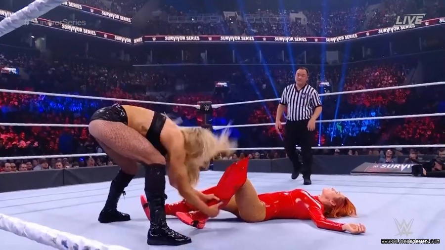SURVIVOR_SERIES_2021_NOV__212C_2021_-_Becky_vs_Charlotte_2284.jpg