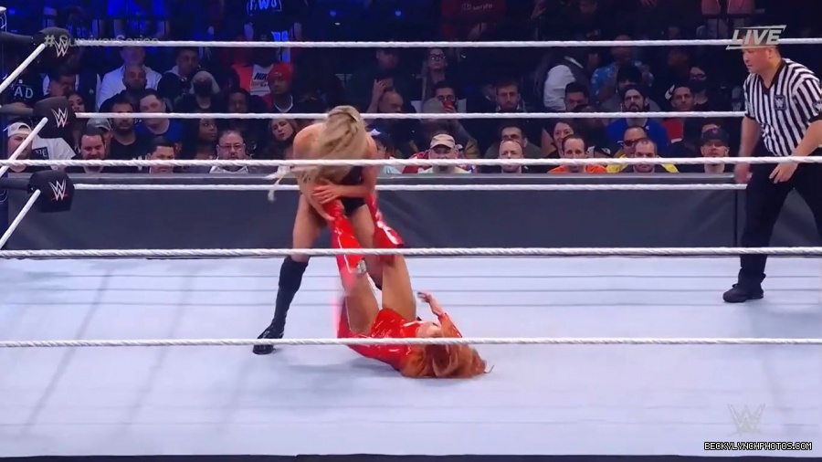 SURVIVOR_SERIES_2021_NOV__212C_2021_-_Becky_vs_Charlotte_2289.jpg