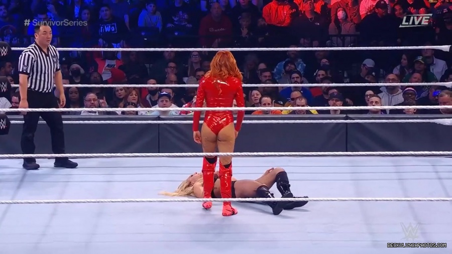 SURVIVOR_SERIES_2021_NOV__212C_2021_-_Becky_vs_Charlotte_2384.jpg