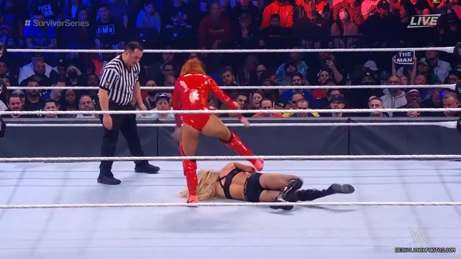 SURVIVOR_SERIES_2021_NOV__212C_2021_-_Becky_vs_Charlotte_2389.jpg