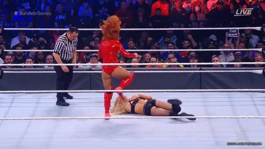 SURVIVOR_SERIES_2021_NOV__212C_2021_-_Becky_vs_Charlotte_2390.jpg