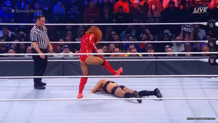 SURVIVOR_SERIES_2021_NOV__212C_2021_-_Becky_vs_Charlotte_2394.jpg